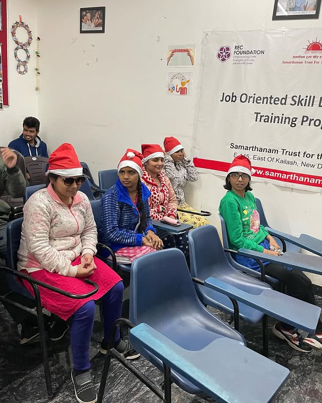 Shaktinaari celebrates Christmas with Samarthanam Trust